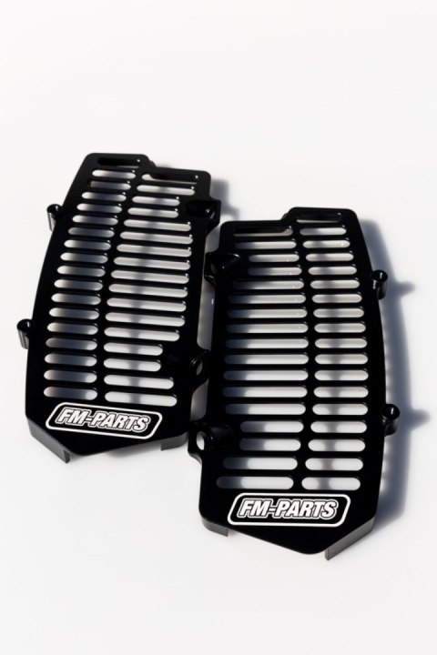 FM-PARTS OSŁONY CHŁODNICY (KRATKI) ALUMINIUM KTM/HUSQVARNA/GAS GAS '20-'25 TBI / TPI KOLOR CZARNY FM-PARTS OSŁONY CHŁODNICY (KRATKI) ALUMINIUM KTM/HUSQVARNA/GAS GAS '20-'25 TBI / TPI KOLOR CZARNY