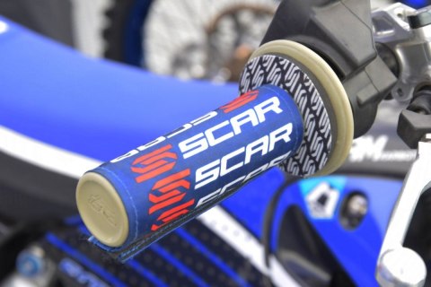 SCAR RACING NAKŁADKI OCHRONNE NA MANETKI KOLOR NIEBIESKI/BIAŁY/CZERWONY SCAR RACING NAKŁADKI OCHRONNE NA MANETKI KOLOR NIEBIESKI/BIAŁY/CZERWONY