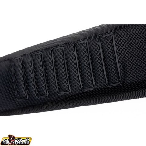 FM-PARTS NOWOŚĆ POKROWIEC / POSZYCIE SIEDZENIA ASS GUARDIAN KTM / HUSQVARNA TBI '24 KOLOR CZARNY FM-PARTS NOWOŚĆ POKROWIEC / POSZYCIE SIEDZENIA ASS GUARDIAN KTM / HUSQVARNA TBI '24 KOLOR CZARNY