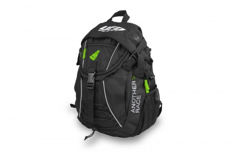 UFO PLECAK UFO PROFESSIONAL (POJ. 30L) (2 ZAPINANE KIESZENIE) KOLOR CZARNY UFO PLECAK UFO PROFESSIONAL (POJ. 30L) (2 ZAPINANE KIESZENIE) KOLOR CZARNY