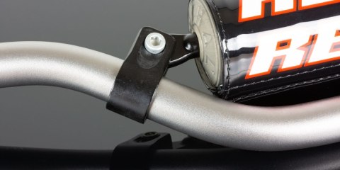 RENTHAL KIEROWNICA 7/8 CALA (22MM) MX HANDLEBAR GREEN RC PADDED KOLOR ZIELONY Z GĄBKĄ RENTHAL KIEROWNICA 7/8 CALA (22MM) MX HANDLEBAR GREEN RC PADDED KOLOR ZIELONY Z GĄBKĄ