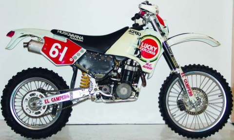 TECNOSEL (BLACKBIRD) KOMPLET NAKLEJEK (OKLEIN) HUSQVARNA CR/WR '91-'94, REPLICA TEAM CH RACING HUSQVARNA '93 KOLOR BIAŁY/CZERWON TECNOSEL (BLACKBIRD) KOMPLET NAKLEJEK (OKLEIN) HUSQVARNA CR/WR '91-'94, REPLICA TEAM CH RACING HUSQVARNA '93 KOLOR BIAŁY/CZERWON