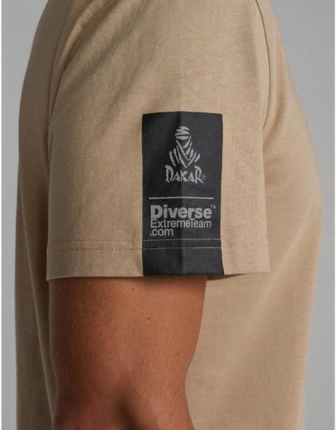 DIVERSE EXTREME TEAM - DAKAR RALLY KOSZULKA (T-SHIRT) DKR DES 0224 KOLOR BEŻ ROZMIAR XXL DIVERSE EXTREME TEAM - DAKAR RALLY KOSZULKA (T-SHIRT) DKR DES 0224 KOLOR BEŻ ROZMIAR XXL