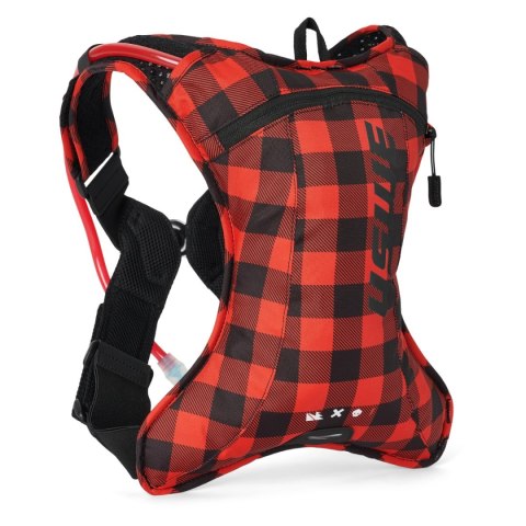 USWE CAMEL BAG OUTLANDER XC 2 FLANNEL KOLOR CZARNO-CZERWONY MOTO/ROWER POJEMNOŚĆ 1,5L PŁYN (2L PLECAK) USWE CAMEL BAG OUTLANDER XC 2 FLANNEL KOLOR CZARNO-CZERWONY MOTO/ROWER POJEMNOŚĆ 1,5L PŁYN (2L PLECAK)