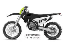 UFO 2025/04 KOMPLET PLASTIKÓW (FULL KIT) Z OSŁONAMI TELESKOPÓW (AMORTYZATORÓW) HONDA CRF 250 R / 450 R '25-, KOLOR CZARNY / BIAŁ