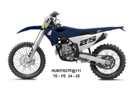 UFO 2025/04 KOMPLET PLASTIKÓW (FULL KIT) Z OSŁONAMI TELESKOPÓW (AMORTYZATORÓW) HONDA CRF 250 R / 450 R '25-, KOLOR GRANATOWY / B