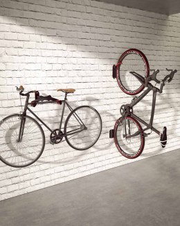 BIKETEC WIESZAK ŚCIENNY NA ROWER (WALL BIKE RACK) KOLOR CZARNY