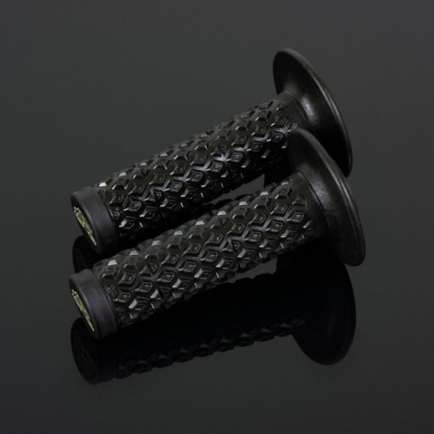 RENTHAL MANETKI MX COMFORT GRIPS ULRTATACKY KOLOR CZARNY