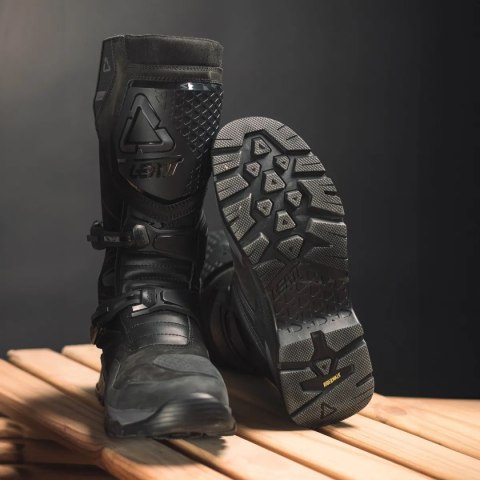 LEATT BUTY ADV (ADVENTURE) HYDRADRI 7.5 STEALTH KOLOR CZARNY/ZŁOTY ROZMIAR 42 LEATT BUTY ADV (ADVENTURE) HYDRADRI 7.5 STEALTH KOLOR CZARNY/ZŁOTY ROZMIAR 42